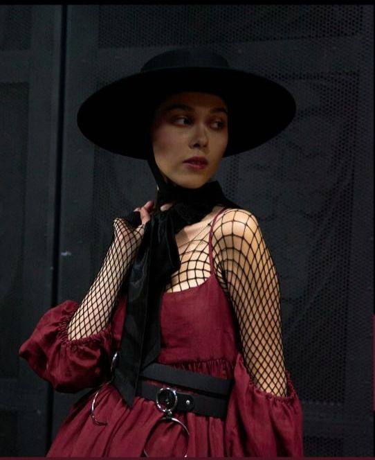 Kunst-Fotoshooting im Gothic-Stil mit Make-up und Frisur von Natali Beliaeva