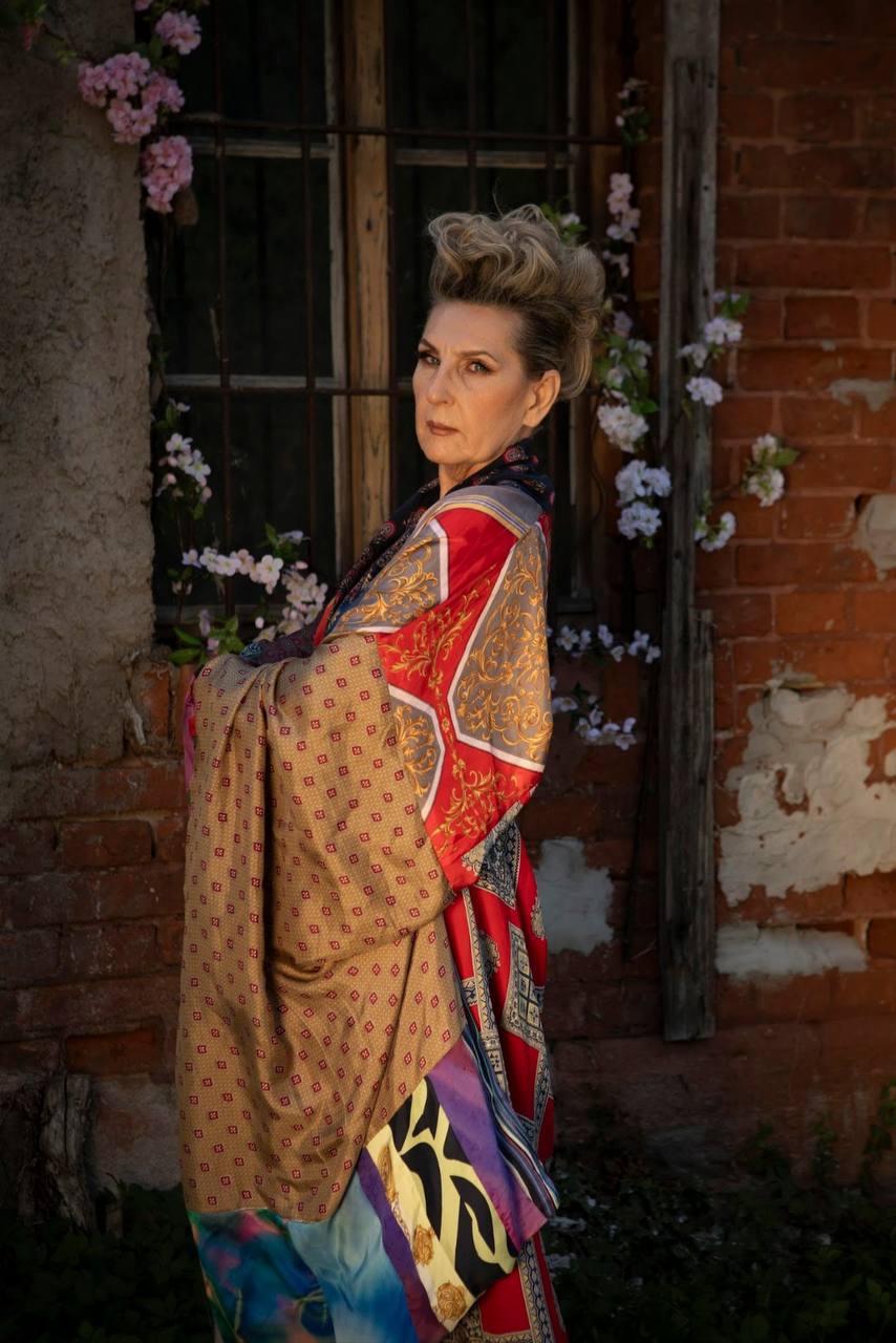 Kreatives Fotoshooting im ethnischen Stil mit Make-up und Styling von Natali Beliaeva